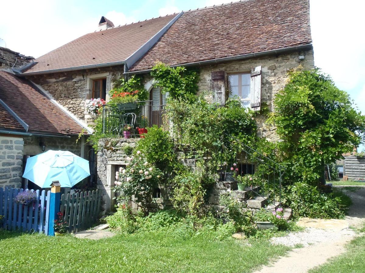 La maison du Gué Ecutigny Exterior foto